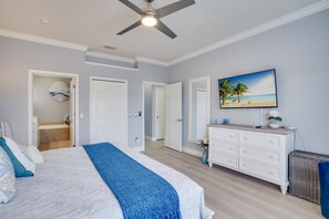 3 habitaciones, tabla de planchar con plancha, wifi y ropa de cama 