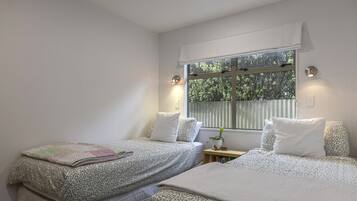 2 slaapkamers, een strijkplank/strijkijzer, wifi, beddengoed