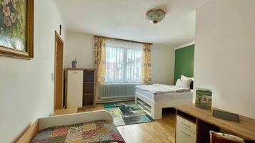 2 Schlafzimmer, Internetzugang, Bettwäsche