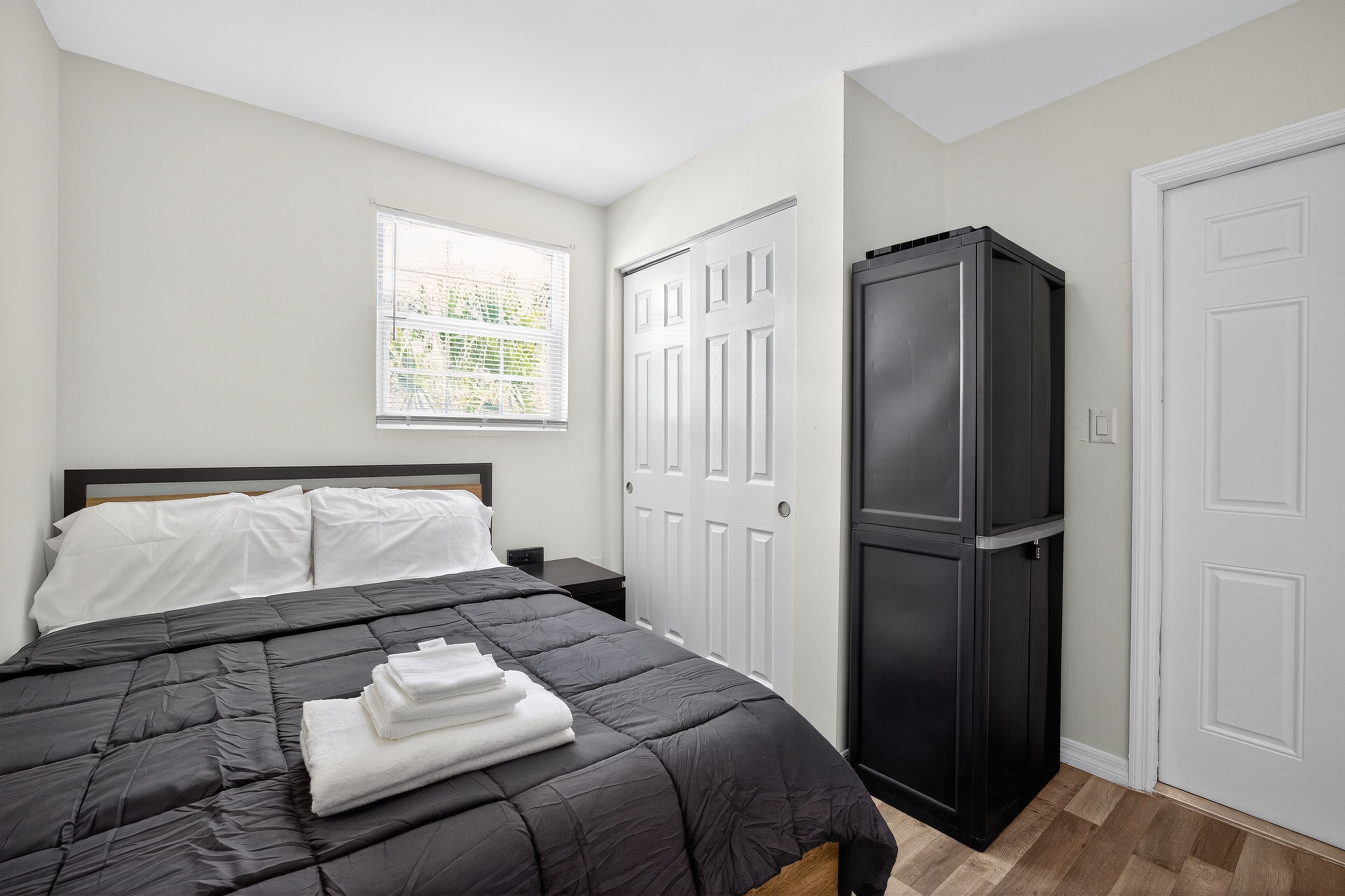 3 soverom, wi-fi (inkludert) og sengetøy