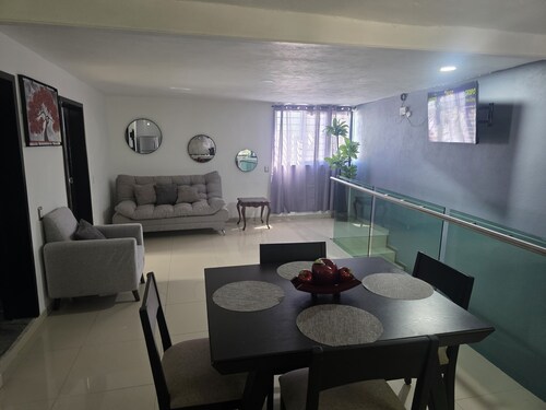 Enchanting 2-bedroom house in Tabachines, Zapopan