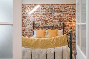 1 Schlafzimmer, Bügeleisen/Bügelbrett, Reisekinderbett, WLAN