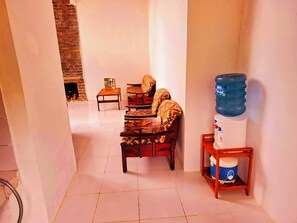 Family Villa, Balcony, Mountain View | Living area