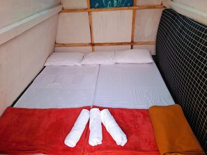 Romantic Cabin, Patio, Mountain View | Room amenity