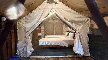 Luxury Tent, Mountain View | Blackout drapes