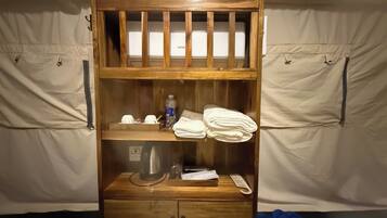 Luxury Tent, Mountain View | Interior