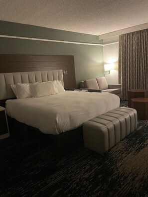 مكواة/لوح كي وواي فاي وملاءات أسرّة