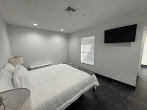 1 bedroom, internet, bed sheets