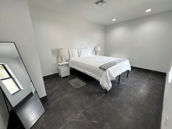 1 bedroom, Internet, bed sheets