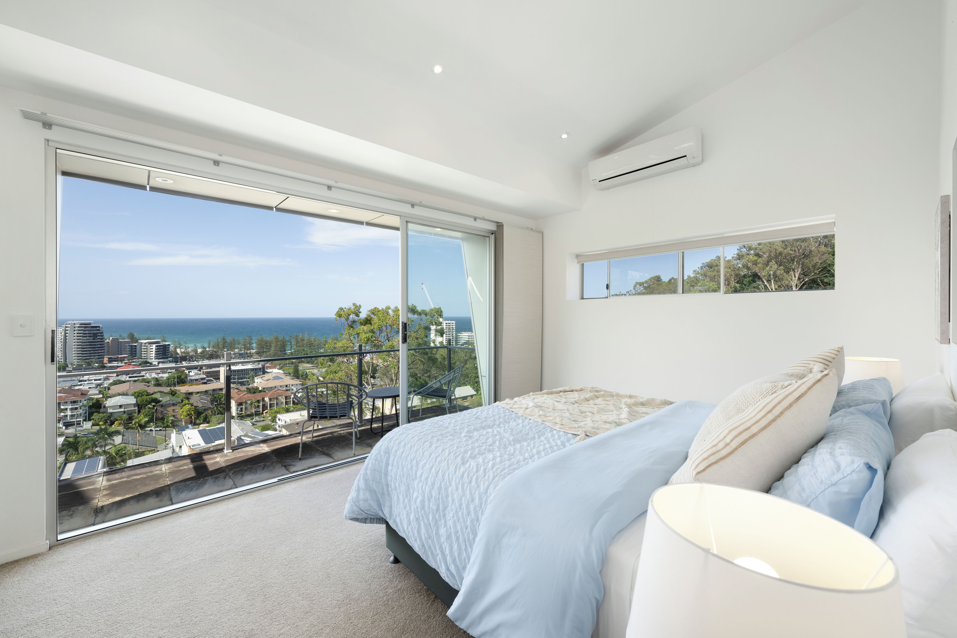 4 Schlafzimmer, Schreibtisch, Bügeleisen/Bügelbrett, kostenloses WLAN