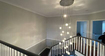 Country private estate overlooking panoramic views,Pet friendly . Resort pool