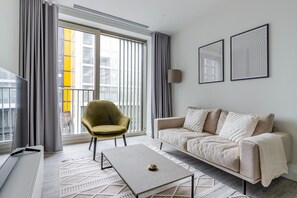 Télévision, chaîne hi-fi