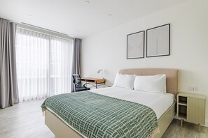 1 bedroom, iron/ironing board, WiFi, bed sheets - Blueground | Stratford, rooftop, nr Olympic Park (London)