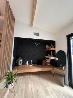 Interior - Light-Filled Modern Escape Home with Free Parking (Los Angeles)