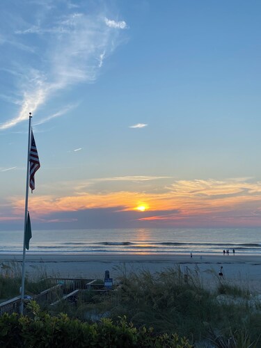 Charming 3-bedroom condo in Sawgrass near ocean