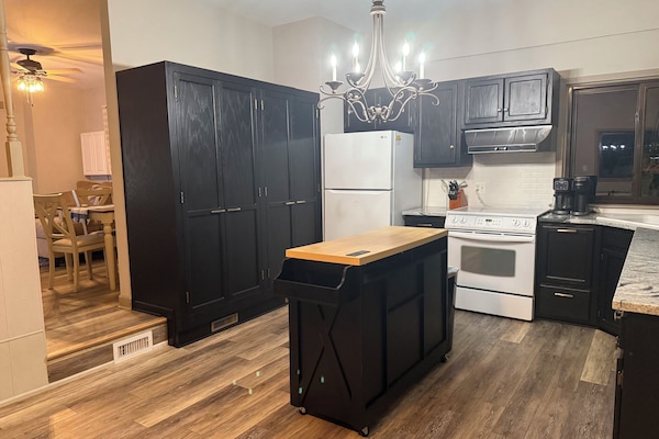 Microonde, forno, piano cottura, lavastoviglie