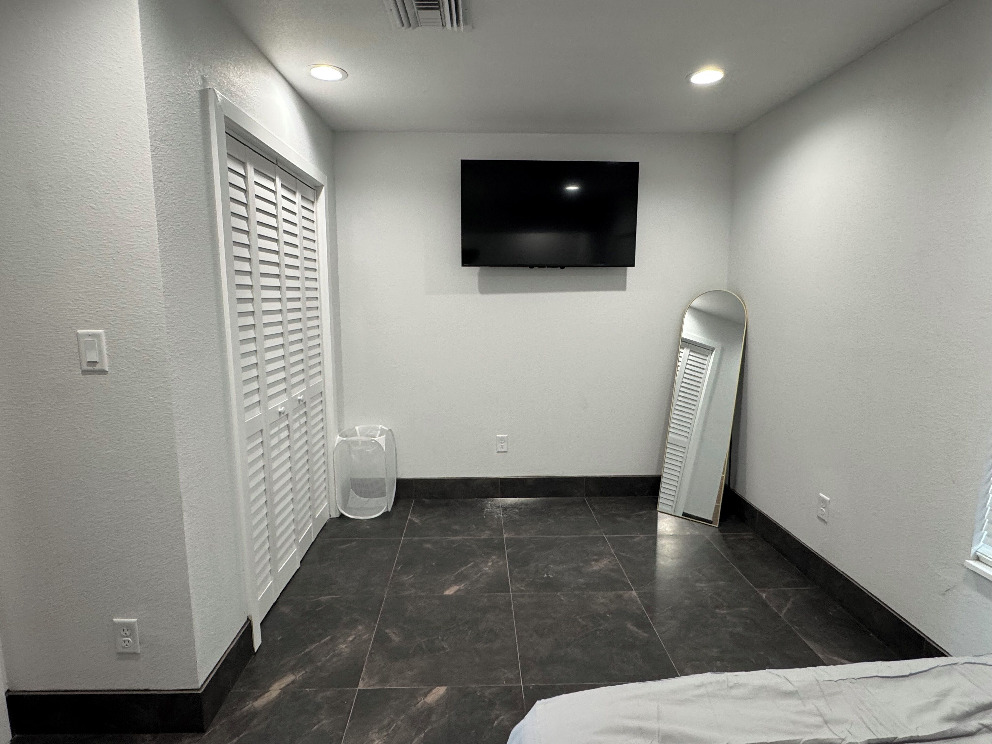 1 غرفة نوم وخدمة الإنترنت