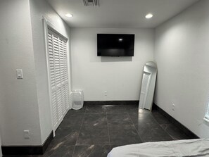 1 غرفة نوم وخدمة الإنترنت