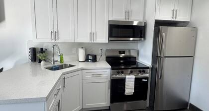 Clewiston Comfort #4 – Stylish 1BR Hideaway