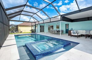 Et oppvarmet basseng