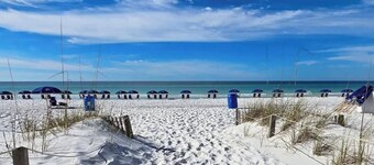 W Milton 15 min to downtown PCola and beaches