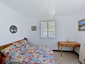 1 bedroom, Internet - Boudi..ou by Interhome (Anthéor)