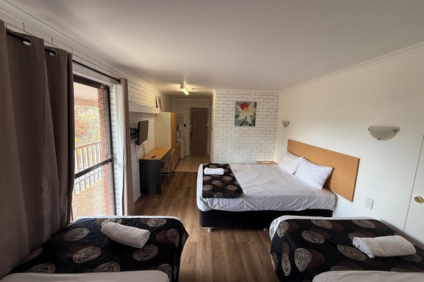 Quadruple Room, Balcony | Desk, iron/ironing board (on request), WiFi (free)
