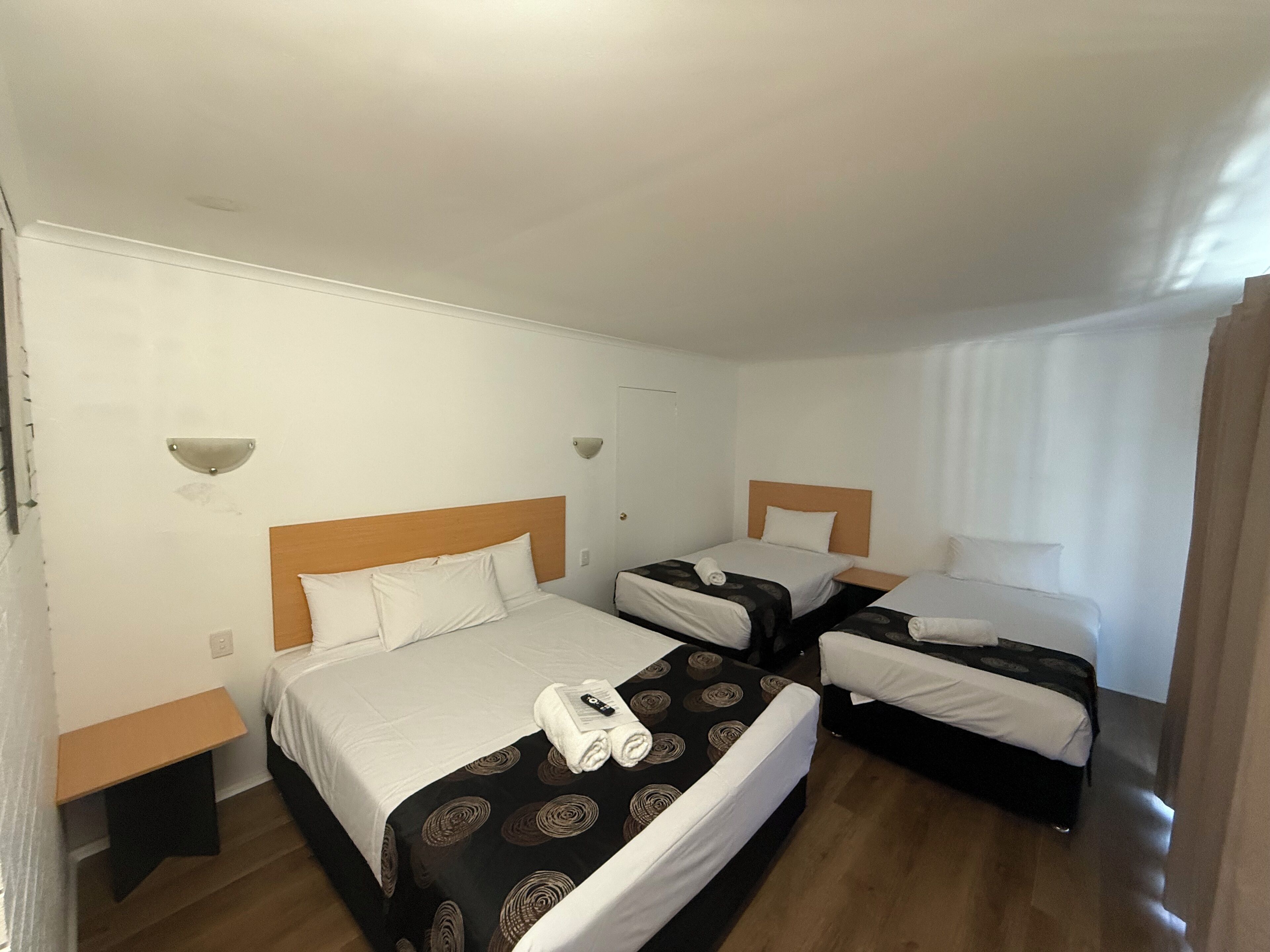 Quadruple Room, Balcony | Desk, free WiFi