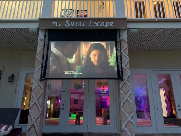 Exterior detail - The Sweet Escape: Main Mansion Candy House (Minneola)