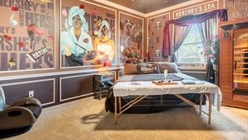 15 habitaciones, tabla de planchar con plancha y cuna de viaje