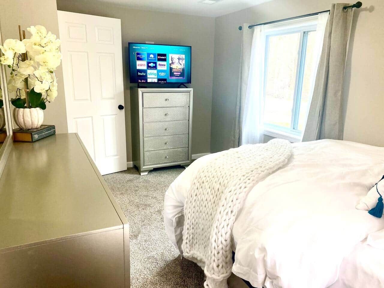 2 habitaciones, tabla de planchar con plancha y wifi gratis 