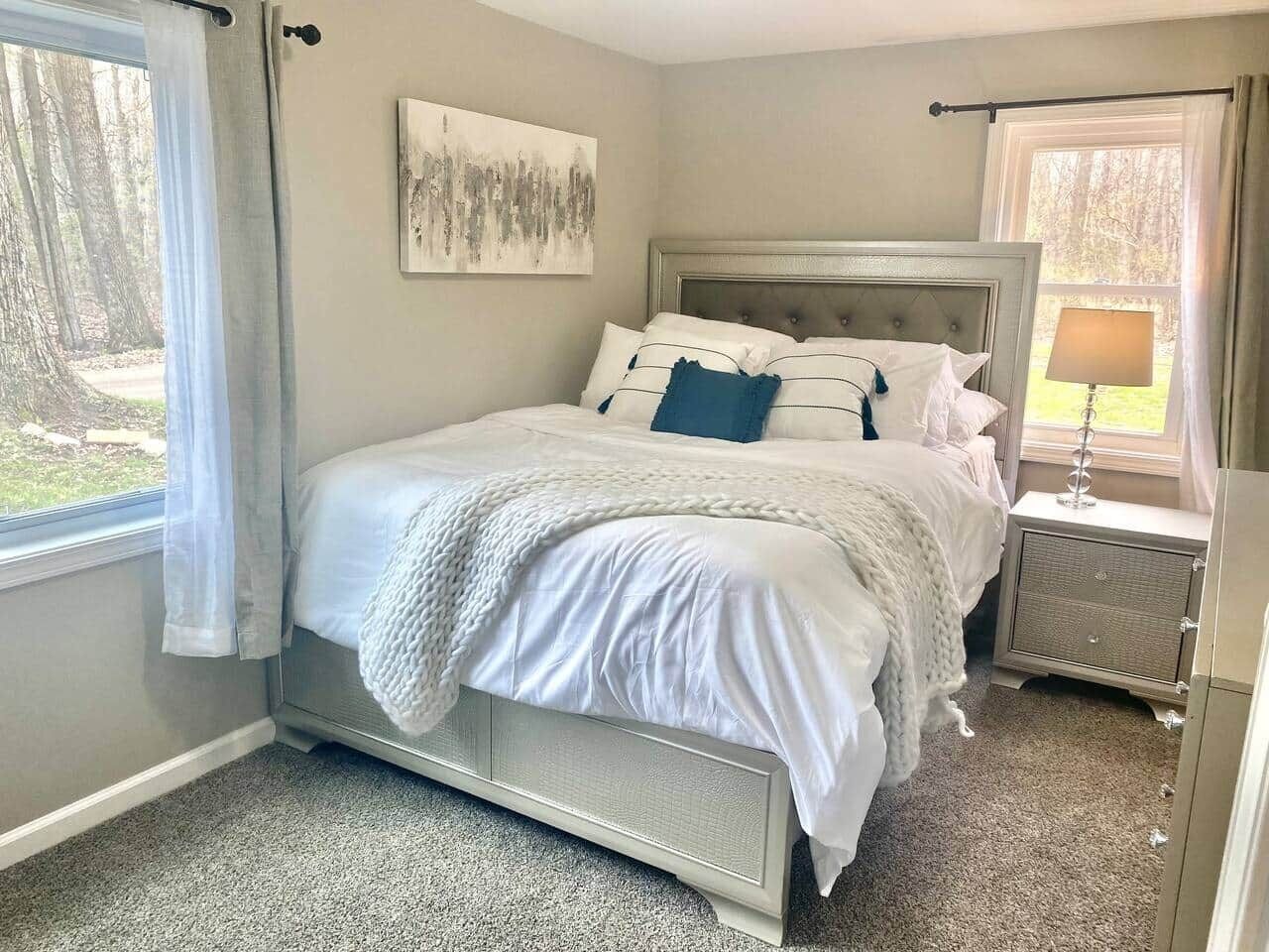 2 habitaciones, tabla de planchar con plancha y wifi gratis 