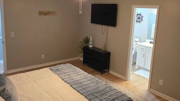 4 dormitoris, planxa i posts de planxar, wifi i roba de llit