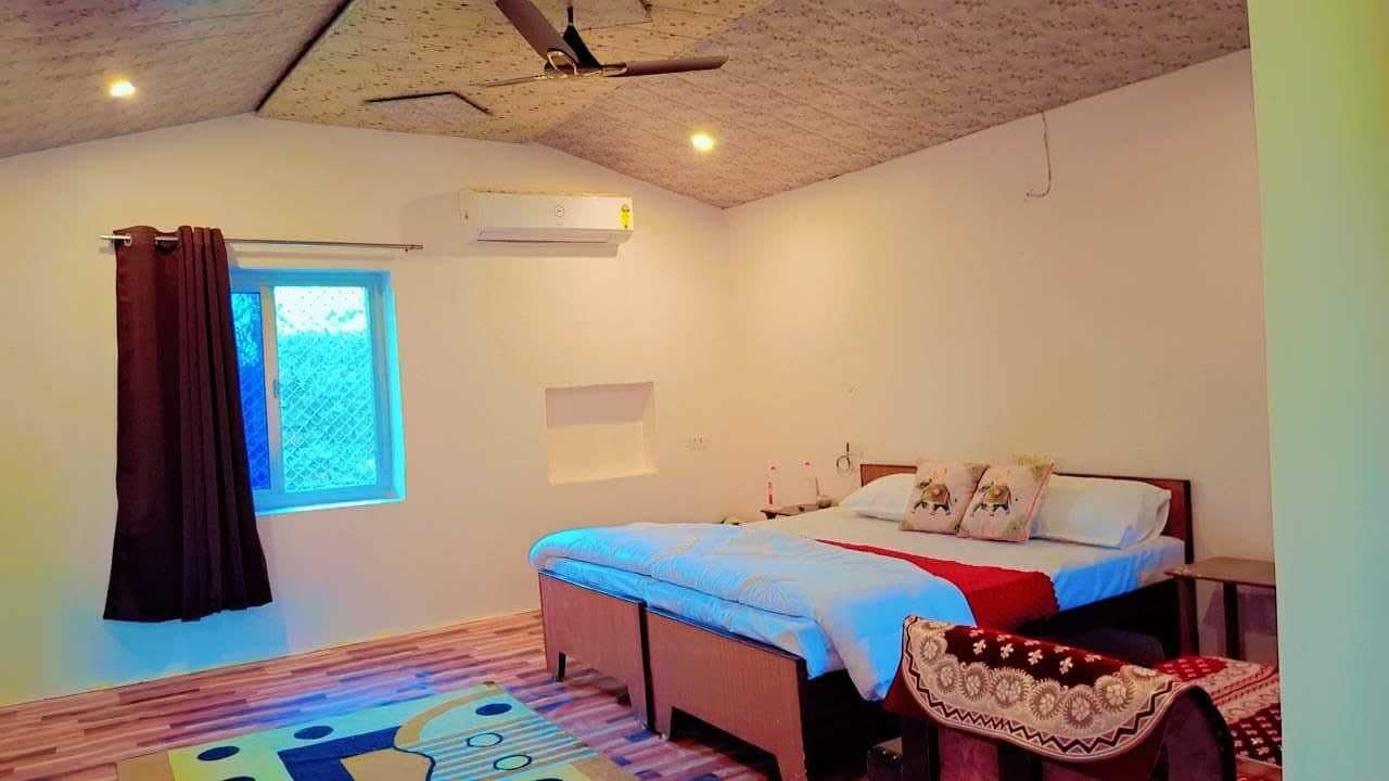 Deluxe Double or Twin Room, Pool View