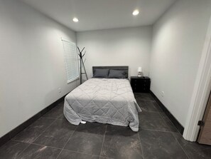 1 غرفة نوم وخدمة الإنترنت