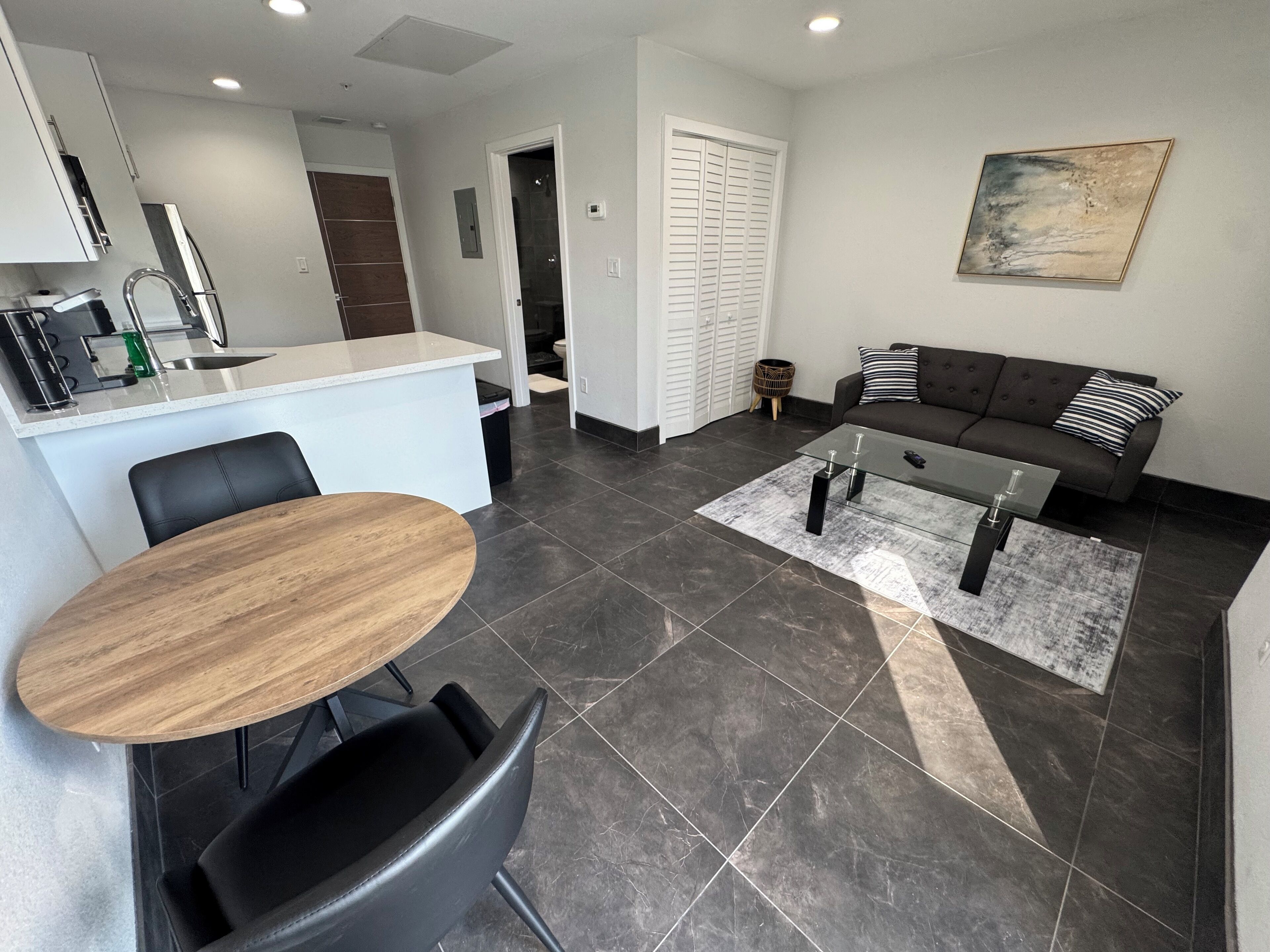 المنشأة من الداخل