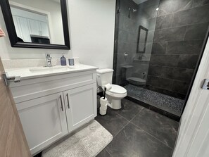 Håndklæder, Sæbe, Toiletpapir