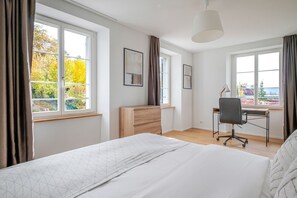 2 bedrooms, iron/ironing board, WiFi, bed sheets - Blueground | Hirslanden, view, nr Zürich Zoo (Zurich)