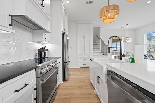 Family Tides – Steps from the Beach, Fun for Everyone!