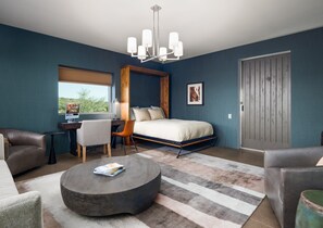 Desk, iron/ironing board, travel crib, free WiFi - Paradise Canyon-3 Estates+Casita w/Horse Stables (Fort Mcdowell)