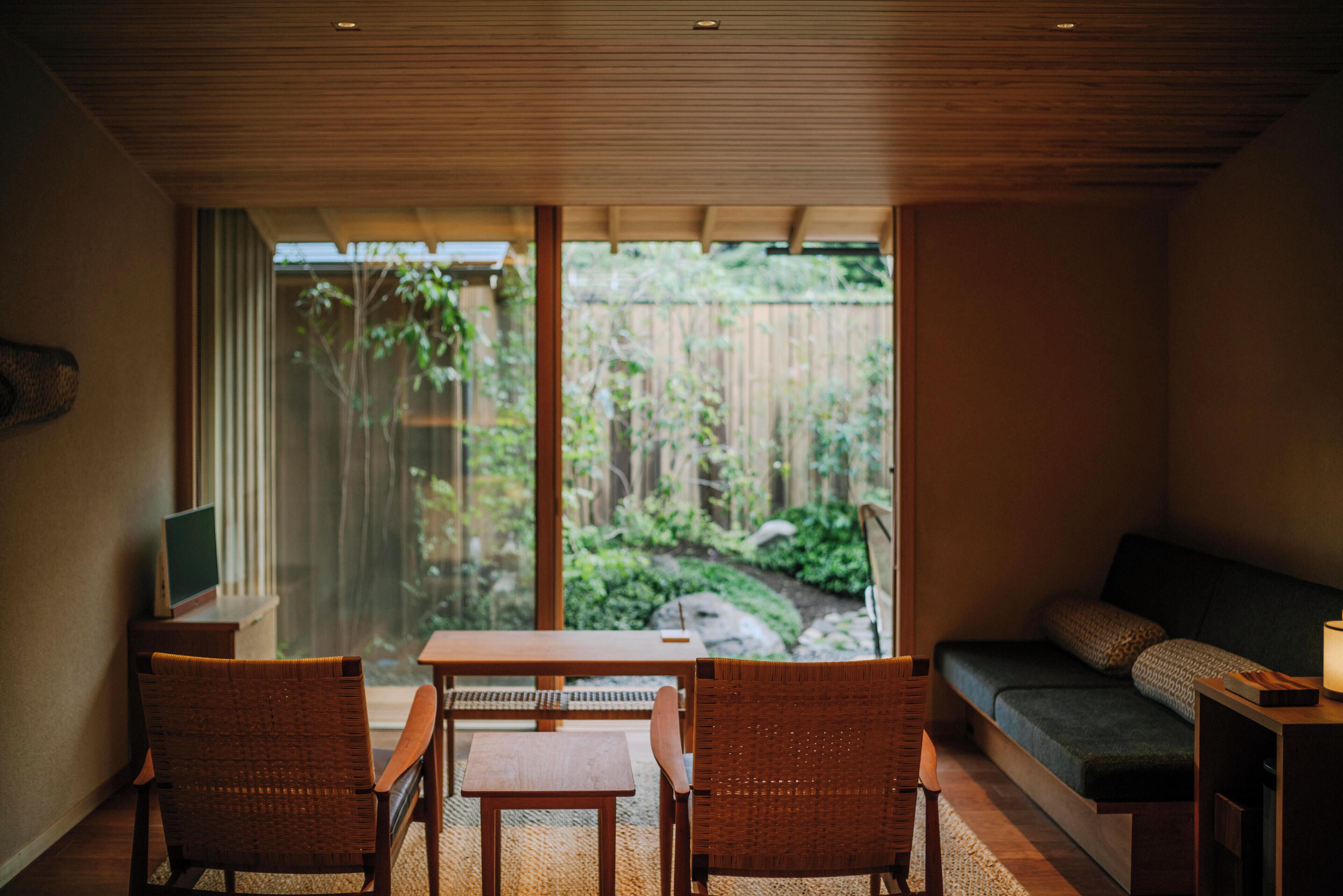 Studio Deluxe | Minibar, két bảo mật tại phòng, bàn 