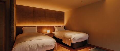 Deluxe Studio | Minibar, in-room safe, desk, free WiFi