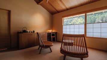 Habitació quàdruple bàsica | Wifi gratuïta