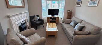 Family-friendly cosy home with a spacious garden