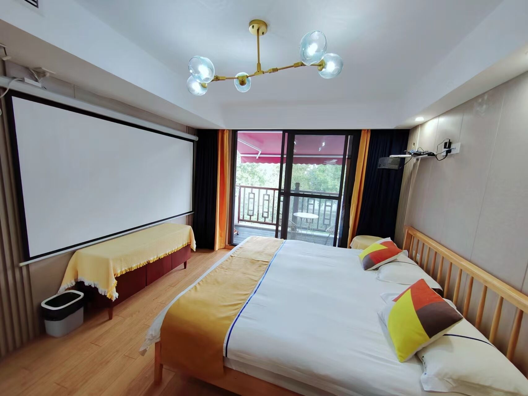 Quarto casal conforto, vista para o canal | Roupas de cama de algodão egípcio, roupas de cama premium