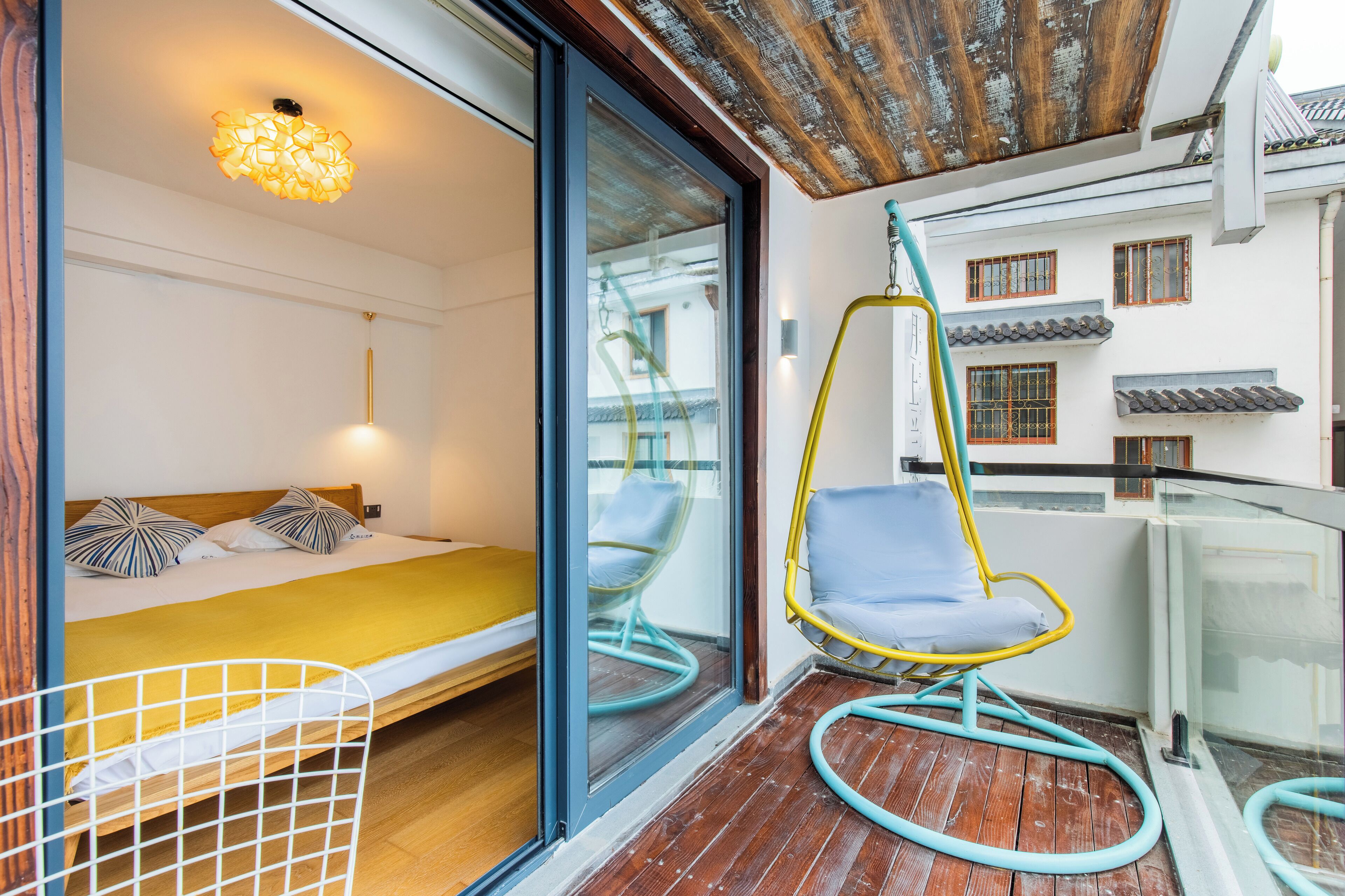 高级双人房 | 露台