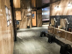 Public bath - HOTEL LiVEMAX Kagoshima Tenmonkan (Kagoshima)
