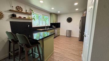 Microwave, oven, stovetop, dishwasher