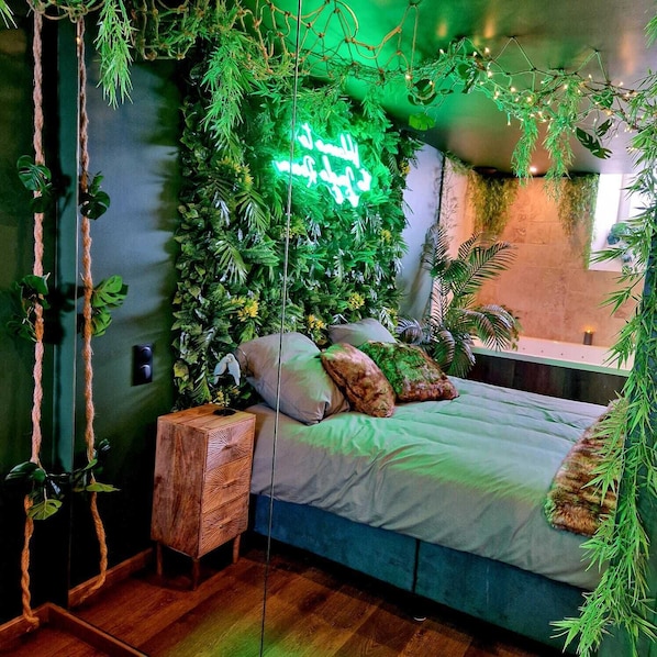 1 bedroom, internet, bed sheets