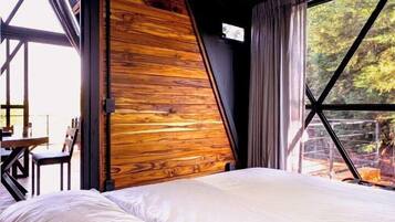 Family Cabin, Patio, Garden View | Free WiFi